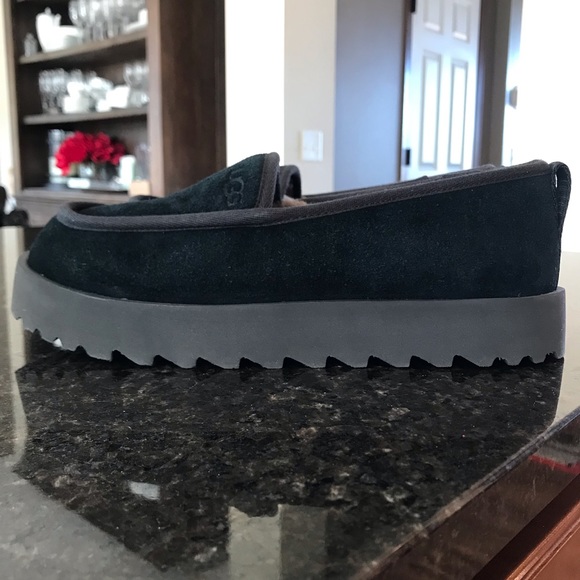 New UGG Super Moc Slipper, Black Cozy Loafers, Slip-Ons, Fuzzy Slippers, UGGs - Picture 9 of 14